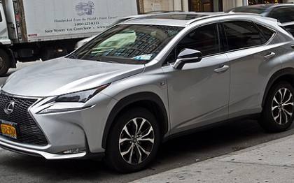 렉서스 NX300h 사진