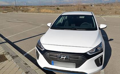 현대 아이오닉 하이브리드 사진